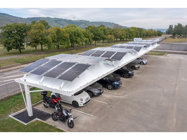 découvrez notre abri solaire, une solution innovante pour profiter de votre extérieur tout en étant protégé des rayons du soleil. élégant et fonctionnel, cet abri vous offre une ombre agréable et une ambiance conviviale pour vos moments de détente ou vos réceptions en plein air.