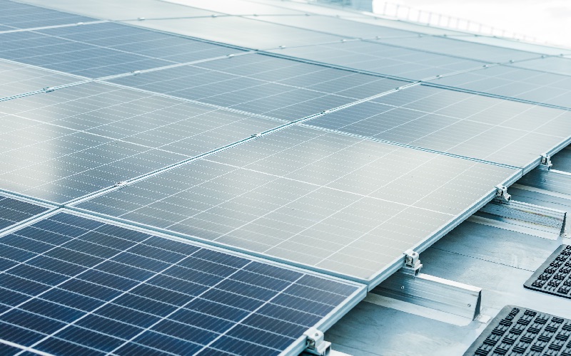 découvrez les répercussions de l'arrêté photovoltaïque sur l'industrie, entre opportunités et défis. analyse des enjeux économiques, environnementaux et technologiques liés à cette réglementation, ainsi que son influence sur le marché de l'énergie renouvelable en france.