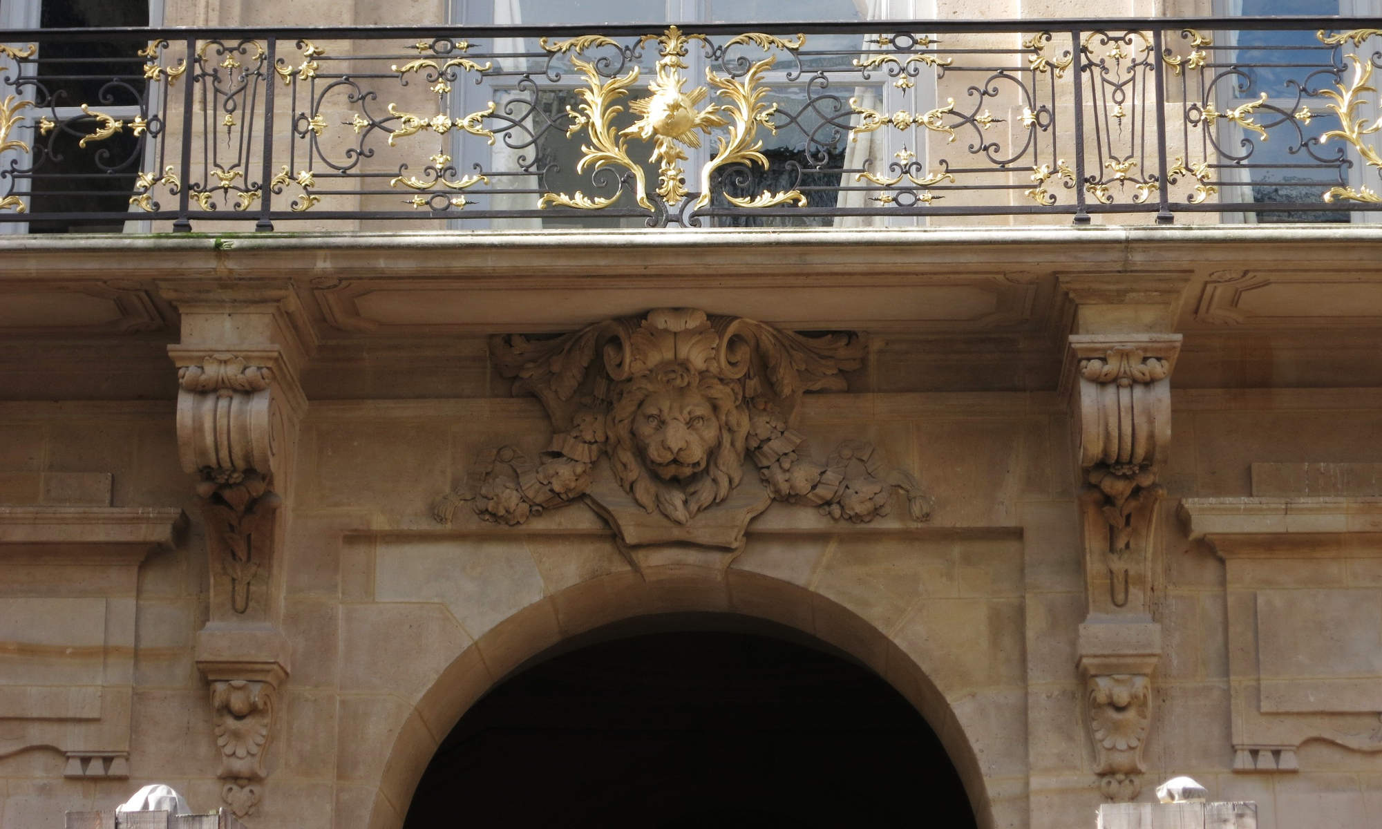 découvrez comment aménager votre balcon pour en faire un espace de détente et de convivialité. idées déco, conseils pratiques et inspiration pour transformer votre extérieur en un véritable havre de paix.
