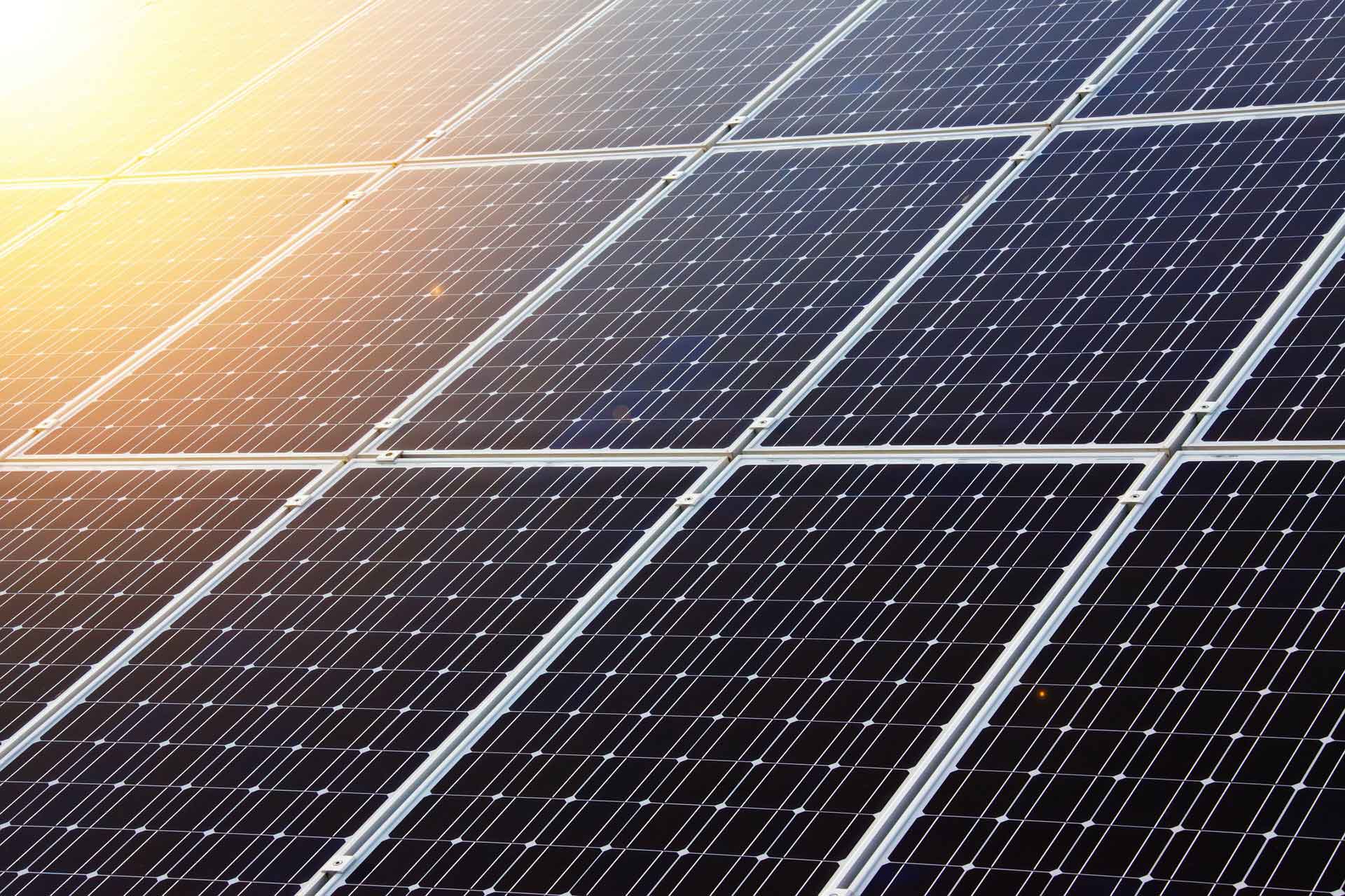découvrez tout sur la cellule photovoltaïque, son fonctionnement, ses avantages et son rôle dans la production d'énergie renouvelable. apprenez comment ces technologies contribuent à un avenir durable en transformant la lumière du soleil en électricité.