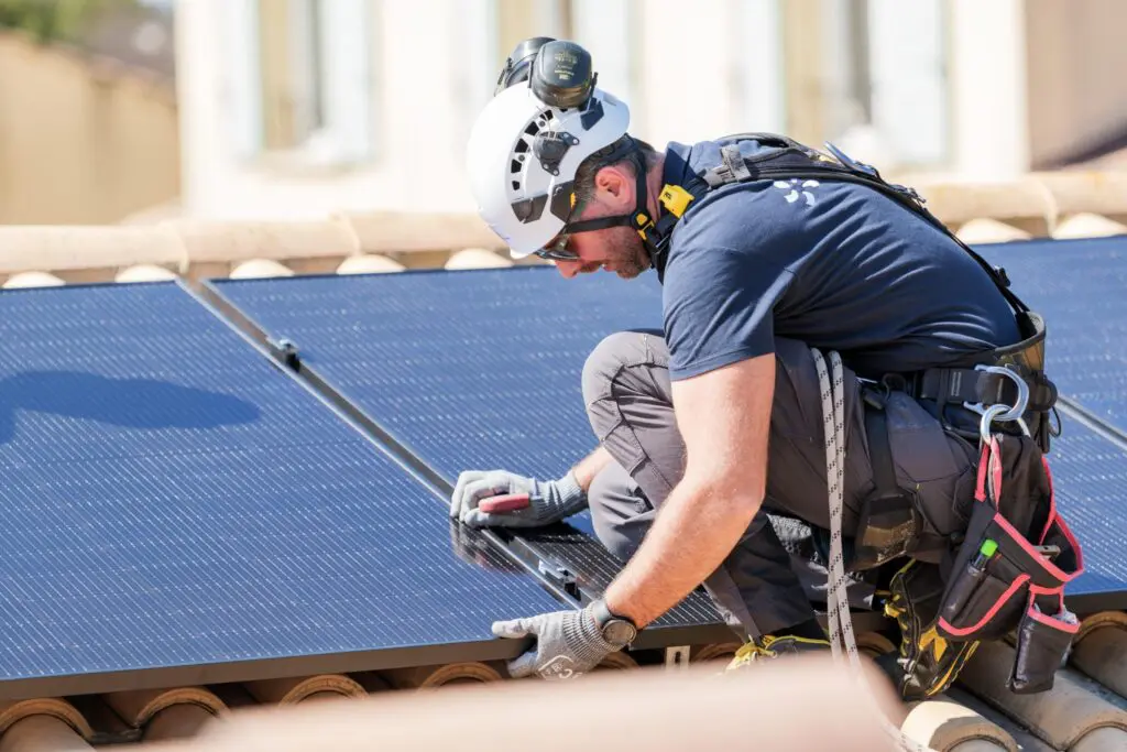 découvrez tout ce qu'il faut savoir sur le coût des panneaux solaires edf. comparez les prix, les aides disponibles et les avantages d'investir dans l'énergie solaire pour économiser sur votre facture d'électricité tout en préservant l'environnement.