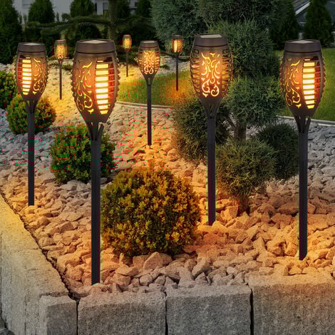 découvrez les meilleures solutions d'éclairage solaire pour votre jardin. apportez une touche lumineuse et éco-responsable à vos espaces extérieurs tout en profitant d'une ambiance chaleureuse et conviviale. explorez notre sélection de lampes solaires pour embellir vos soirées en plein air.