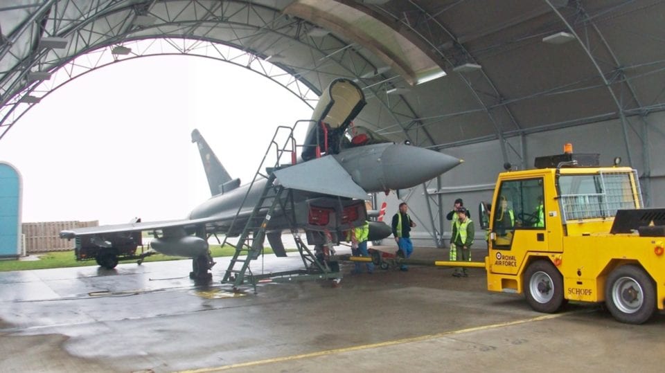 découvrez notre large gamme de hangars adaptés à tous vos besoins de stockage. que ce soit pour la protection de vos équipements, véhicules ou matériaux, nos hangars sont conçus pour allier durabilité, sécurité et praticité. explorez nos options variées pour trouver la solution idéale pour votre espace.