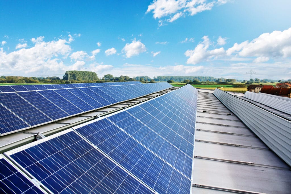 découvrez comment le secteur photovoltaïque s'oppose aux réductions d'aides gouvernementales, soulignant les enjeux économiques et environnementaux qui en découlent. analyse des impacts sur l'énergie renouvelable et les promesses d'un avenir durable.