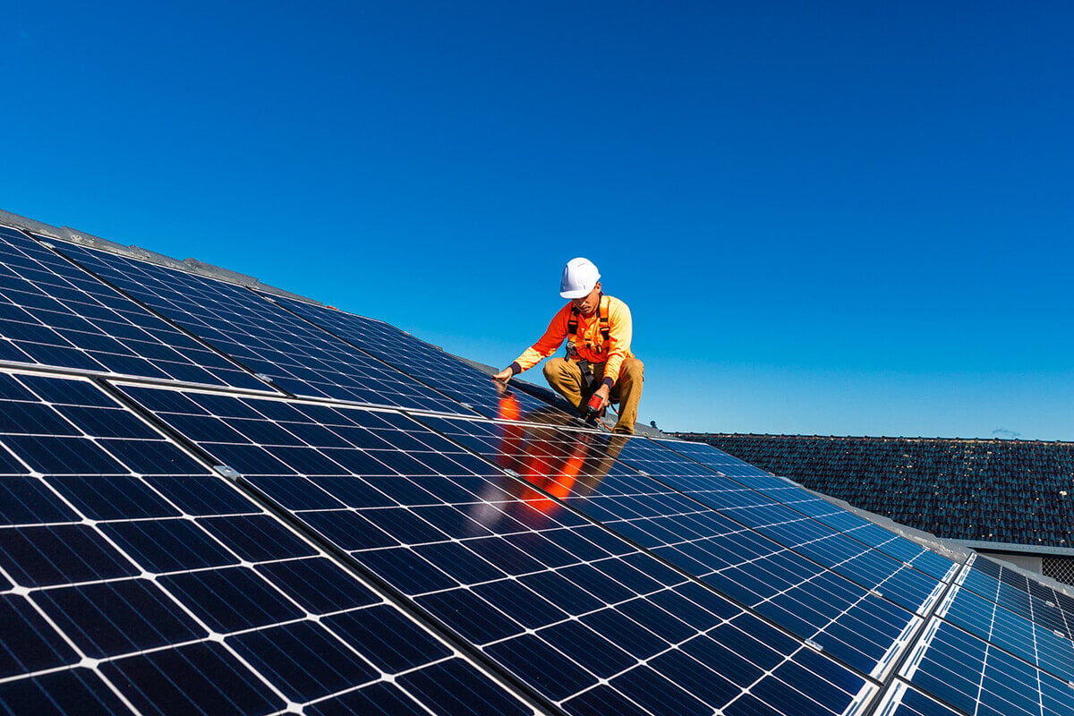 découvrez nos panneaux photovoltaïques professionnels, alliant performance et durabilité pour une énergie solaire efficace. idéaux pour entreprises et projets d'envergure, ils vous permettent de réduire vos coûts énergétiques tout en respectant l'environnement.