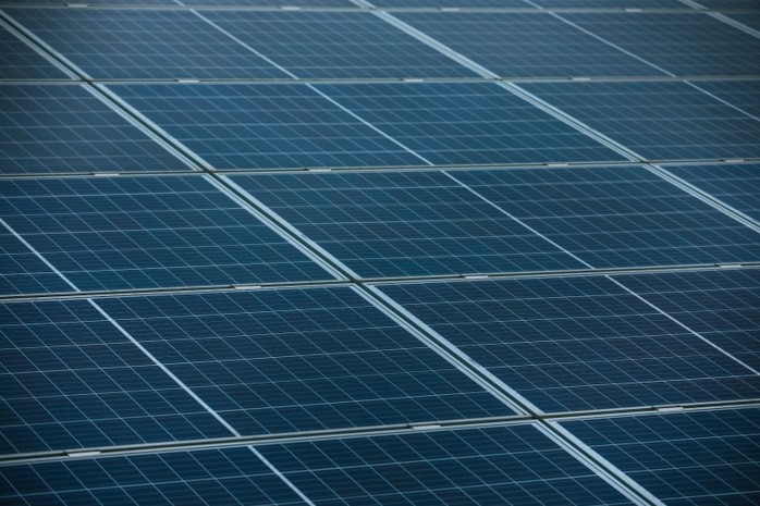 découvrez les avantages des panneaux solaires pour votre maison ! optez pour une énergie renouvelable et réduisez vos factures d'électricité tout en contribuant à la protection de l'environnement. informez-vous sur les différents types de panneaux et les aides disponibles.