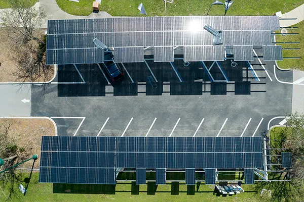 découvrez nos solutions de panneaux solaires professionnels, conçues pour optimiser l'énergie renouvelable de votre entreprise. bénéficiez d'une installation sur mesure, d'une performance accrue et d'économies significatives sur vos factures d'électricité tout en contribuant à la préservation de l'environnement.
