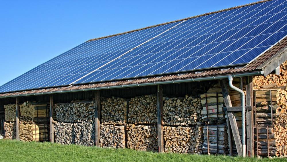 découvrez les avantages de l'énergie photovoltaïque : une source d'énergie renouvelable, économique et durable pour réduire votre empreinte carbone et réaliser des économies sur vos factures d'électricité. informez-vous sur les installations, les subventions et les nouvelles technologies permettant de maximiser la production d'énergie solaire.