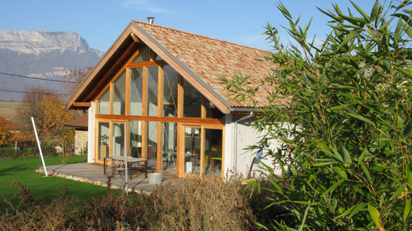 découvrez les prix des maisons basse énergie : une option durable et économique pour un habitat respectueux de l'environnement. informez-vous sur les avantages et les tendances du marché immobilier écoresponsable.