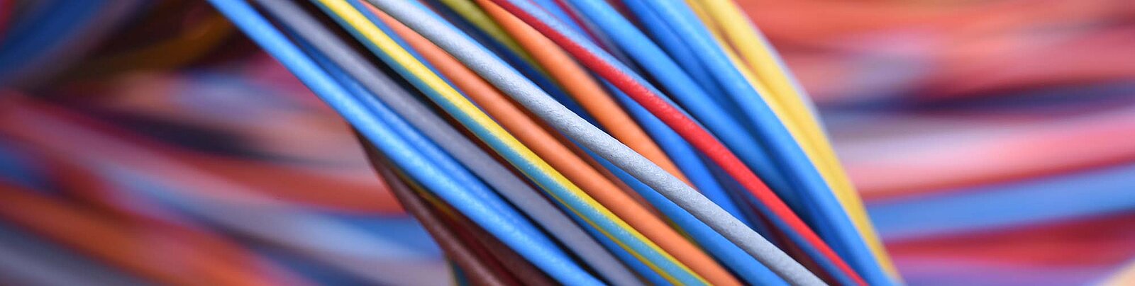 découvrez les différents prix de raccordement edf et les options disponibles pour les particuliers et les professionnels. informez-vous sur les démarches, les délais et les aides financières pour optimiser votre connexion au réseau électrique.
