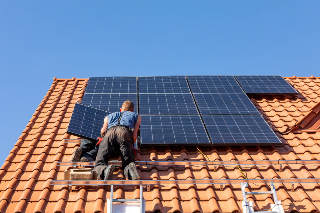 découvrez comment la surimposition des panneaux solaires optimise la production d'énergie en intégrant plusieurs couches photovoltaïques. apprenez les avantages, les techniques d'installation et l'impact sur votre consommation énergétique.