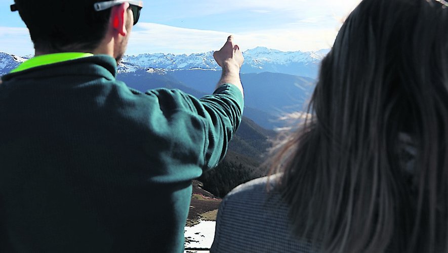 découvrez l'univers montagne, un monde où la nature révèle sa beauté sauvage. évadez-vous au cœur des paysages majestueux, explorez des sentiers de randonnée en altitude et émerveillez-vous devant des panoramas à couper le souffle. vivez des aventures inoubliables en montagne et laissez-vous inspirer par sa magie.