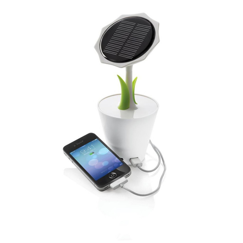 découvrez notre chargeur solaire iphone, une solution pratique et écologique pour recharger votre smartphone où que vous soyez. profitez d'une autonomie prolongée grâce à l'énergie solaire, tout en restant connecté à votre monde.