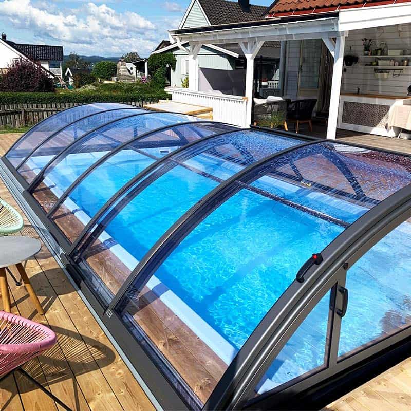 découvrez notre magnifique dome piscine, une solution élégante et pratique pour profiter de votre espace aquatique tout en étant protégé des intempéries. idéal pour prolonger vos baignades et personnaliser votre environnement, notre dôme s'intègre harmonieusement dans votre jardin. explorez les avantages, les styles et les options d'installation pour transformer votre piscine en un véritable oasis de détente.