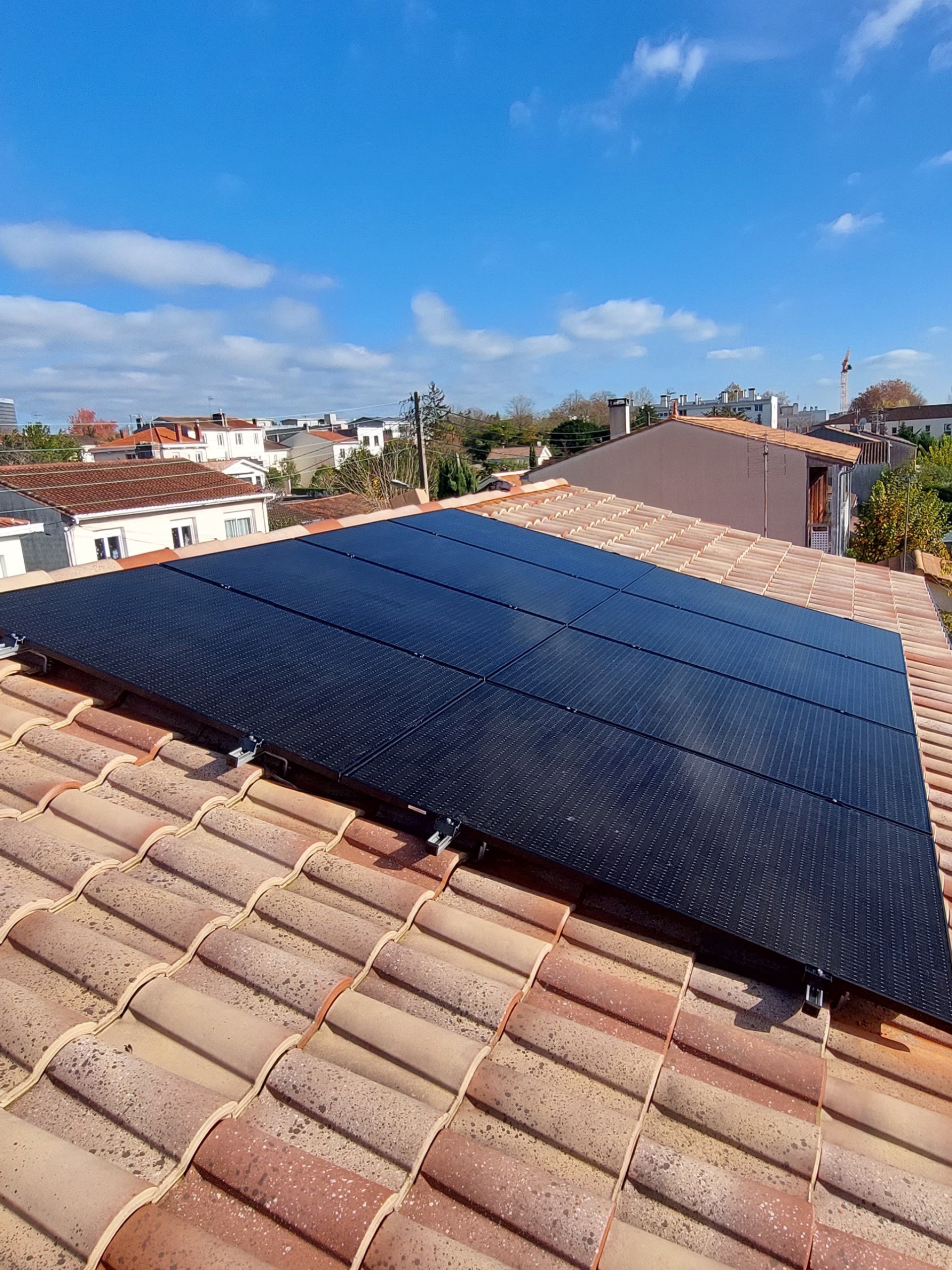 découvrez les solutions photovoltaïques à bordeaux pour optimiser votre consommation d'énergie et réduire votre empreinte carbone. profitez des dernières technologies solaires et des conseils d'experts pour un investissement durable et rentable.